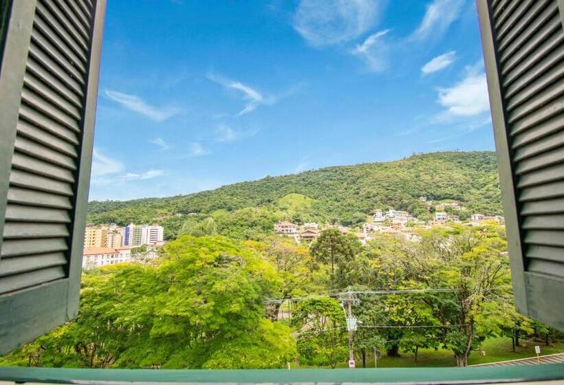 标准间, Monte Real