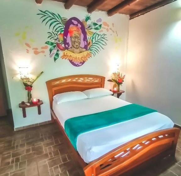 غرفة قياسية مزوَّدة بتراس, Primaluna Palomino