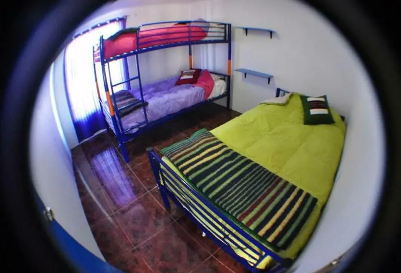 تختخواب در اتاق مشترک, Posada Atacameña