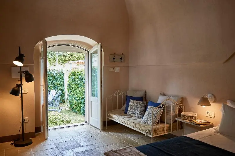 سوییت جونیور, Borgo San Gaetano