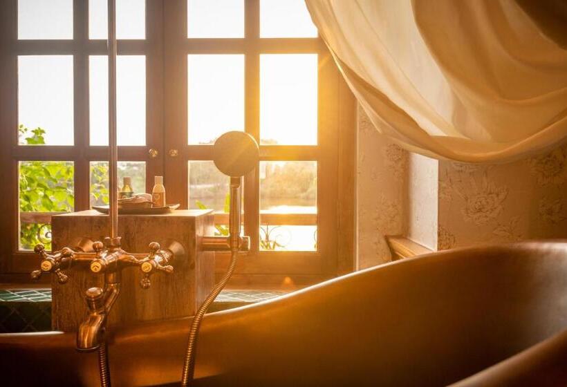 חדר סטנדרט נוף לגינה, Amrapali House Of Grace