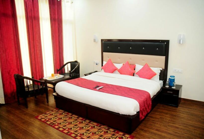 חדר סופריור, Treebo Anjukul