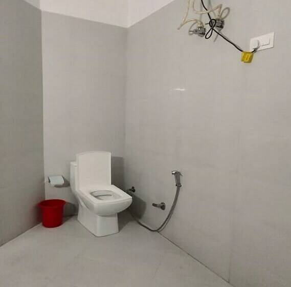 חדר סופריור, Treebo Anjukul