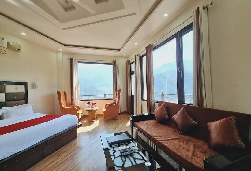 חדר דלוקס, Treebo Anjukul