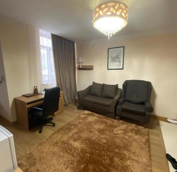 اتاق استاندارد, Atb Grand