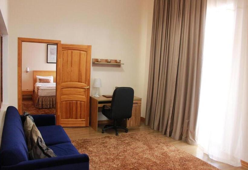 سوئیت 2 خوابه, Atb Grand