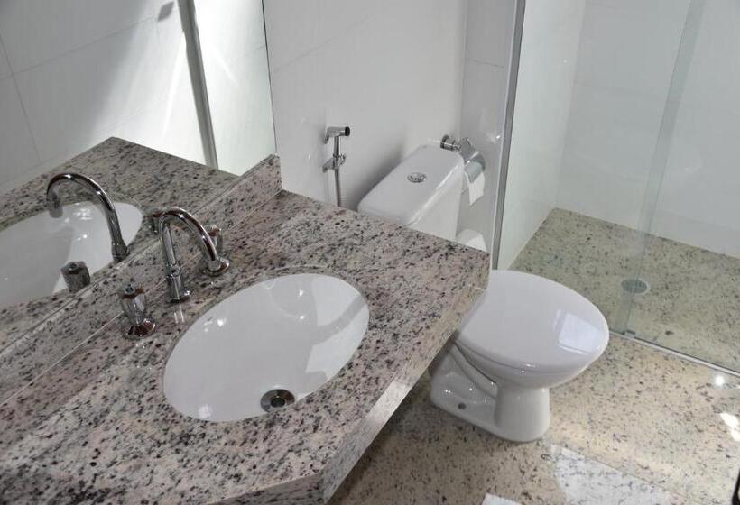 غرفة قياسية ثلاثية, Cosini