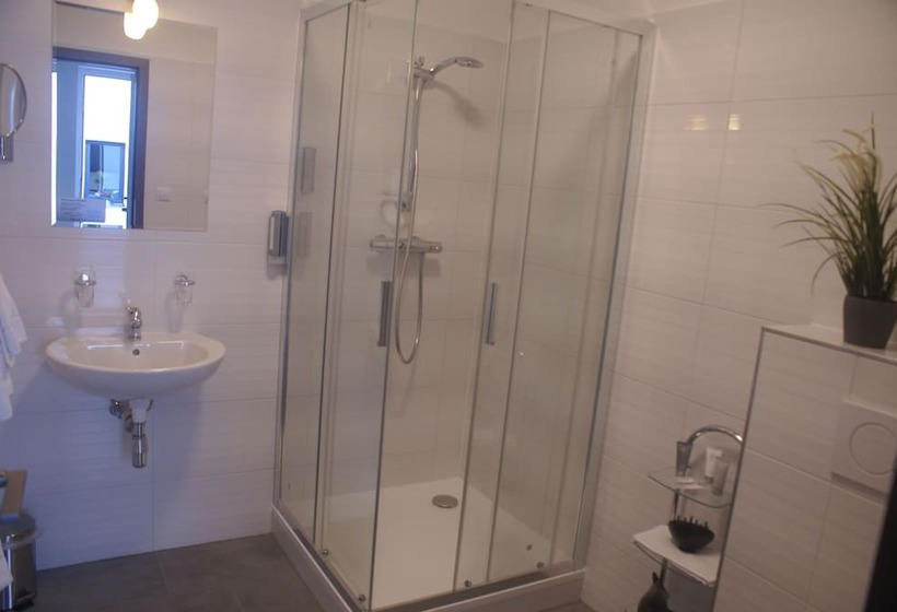 Номер Стандарт, Fast Lane