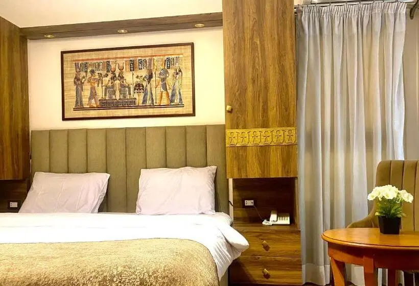 اتاق لوکس, New Museum, Pyramids Inn
