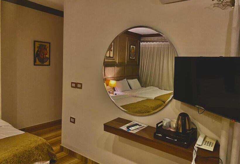 اتاق سوپریور چهار تخته, New Museum, Pyramids Inn