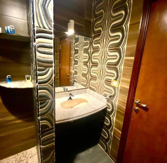 اتاق سوپریور چهار تخته, New Museum, Pyramids Inn