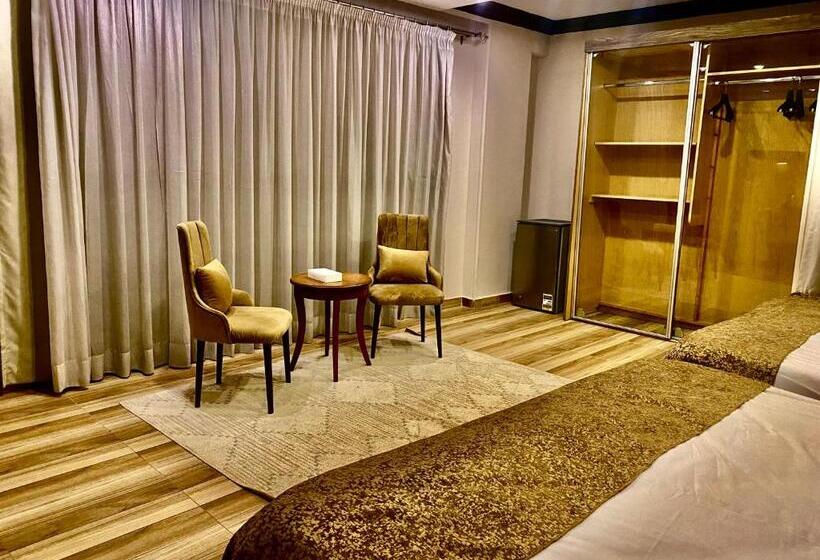 اتاق سوپریور چهار تخته, New Museum, Pyramids Inn