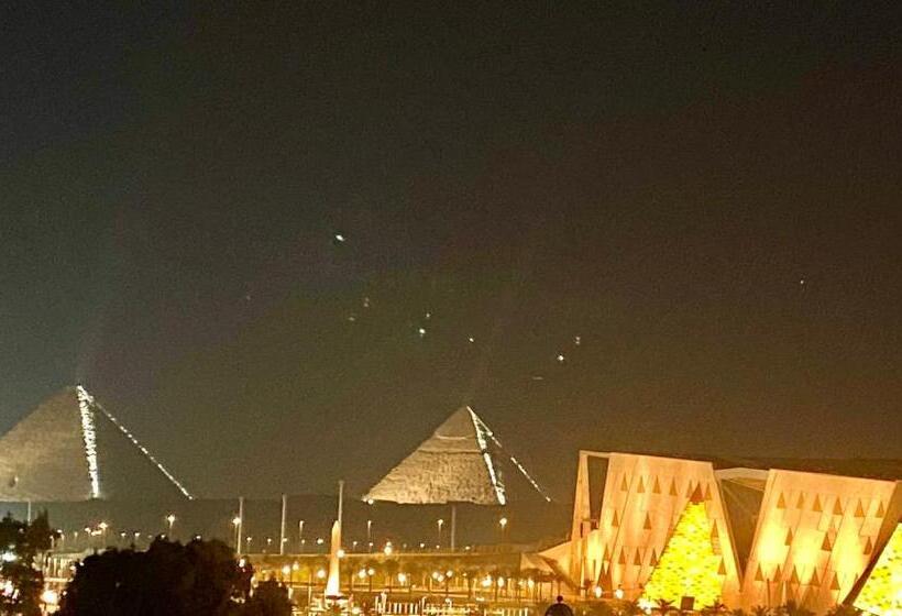 اتاق لوکس خانوادگی, New Museum, Pyramids Inn