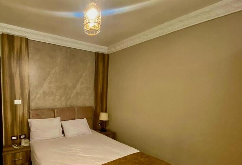 اتاق لوکس خانوادگی, New Museum, Pyramids Inn