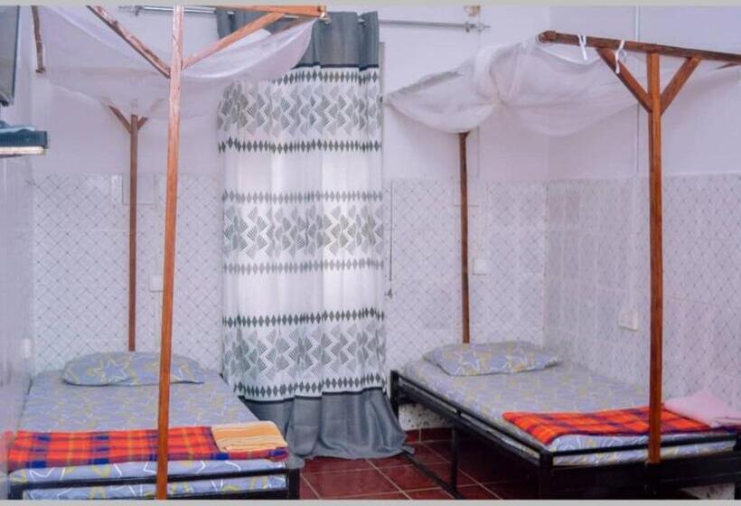 豪华三人间, Rafiki Apartment