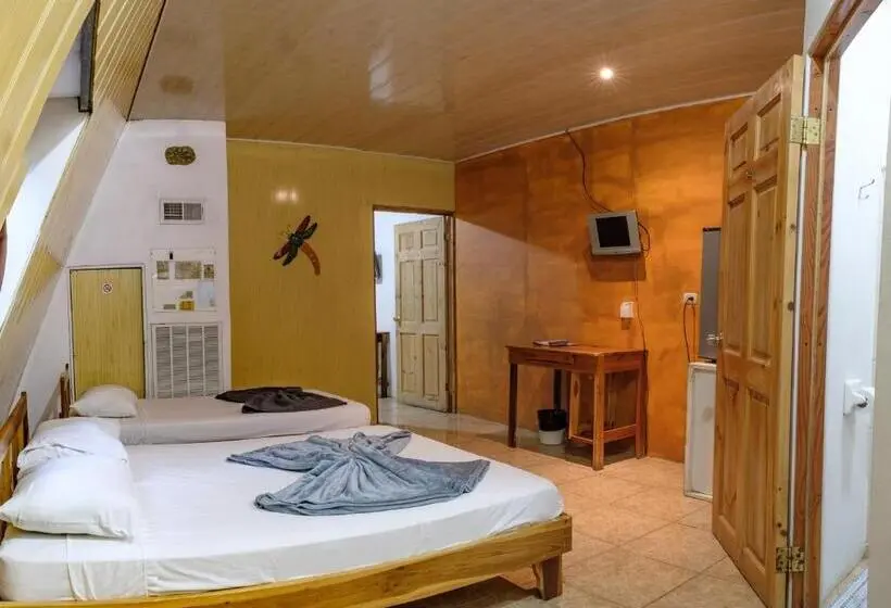 اتاق کلاسیک چهارنفره, Mapi's Cabins