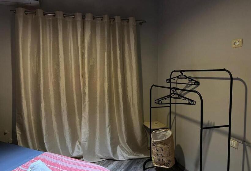 スタンダードルーム, The Rooftop Hostel