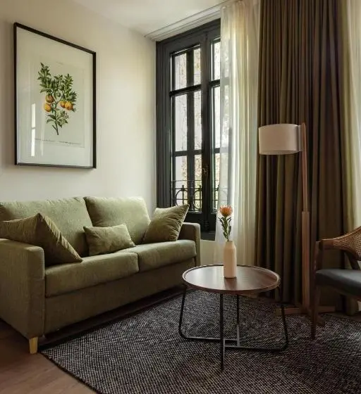 スーペリアスタジオ, Batimont Suites & Apartments