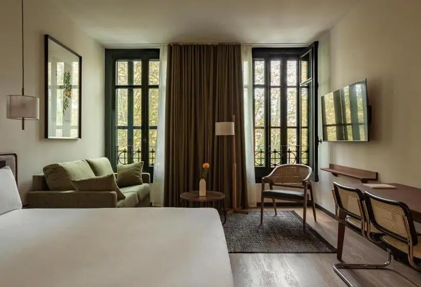 スーペリアスタジオ, Batimont Suites & Apartments
