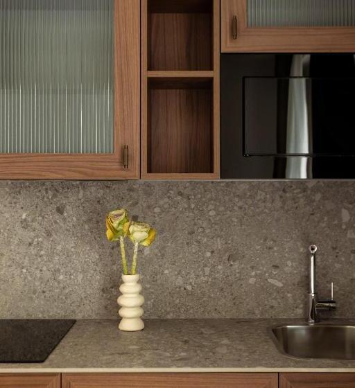 استودیو استاندارد با چشمانداز باغ, Batimont Suites & Apartments