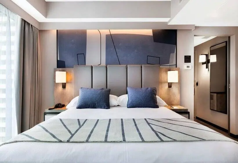 シニアスイート, Hotel Riu Plaza Toronto