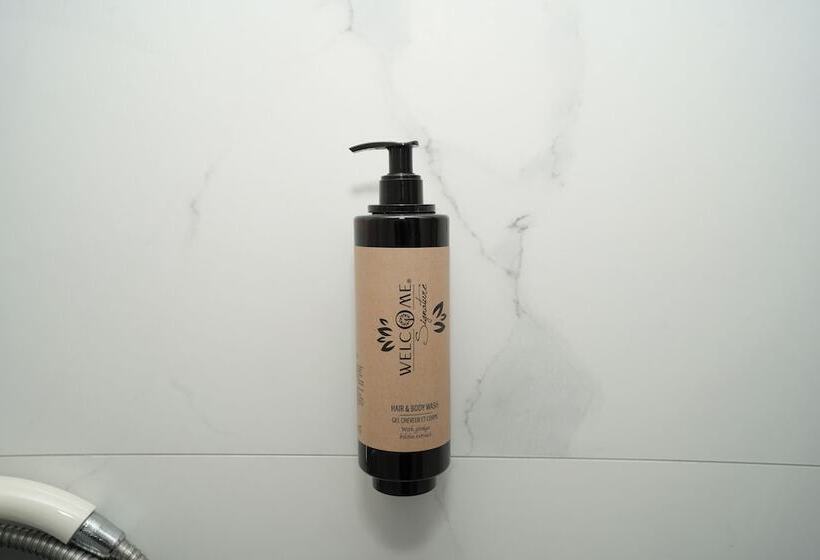 三人经典房间, Enles