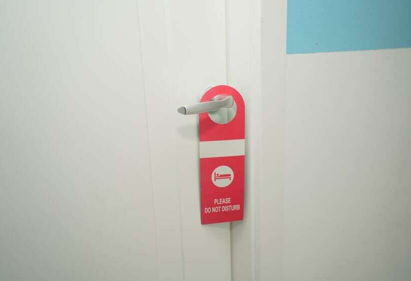 三人经典房间, Enles