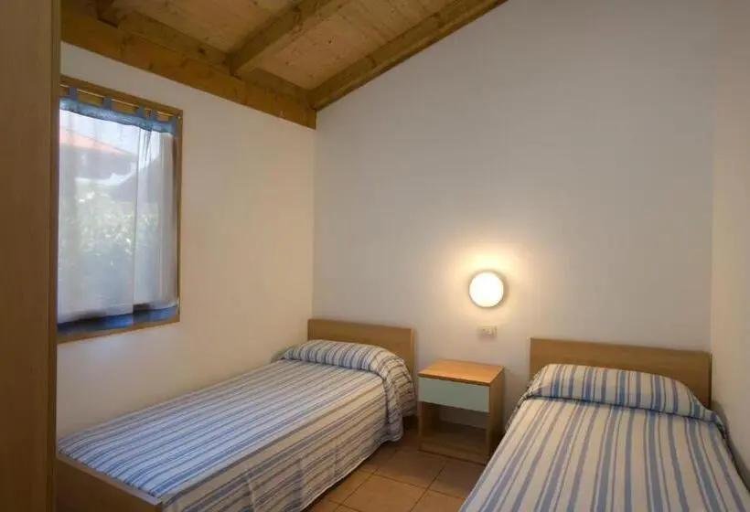 بانگلوی استاندارد 2 خوابه, Camping Village Africa