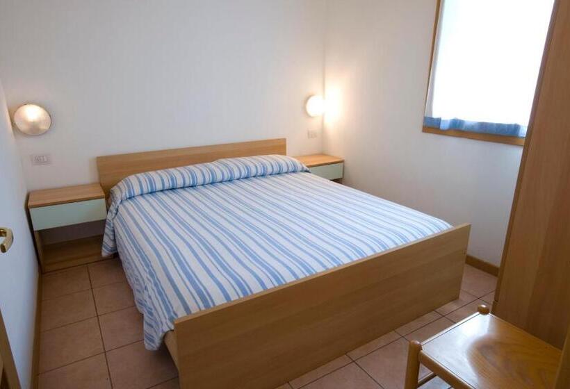 バンガローの２ベッドスタンダードルーム, Camping Village Africa