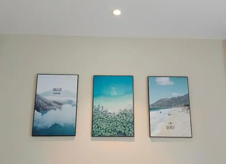 اتاق لوکس با بالکن و چشمانداز دریا, The Western Seaview Cam Ranh Condotel