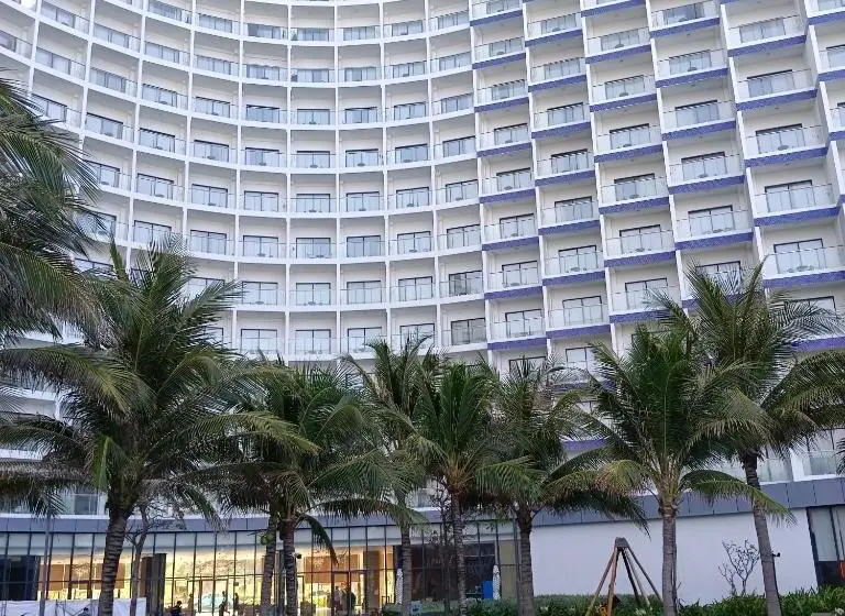 اتاق لوکس با چشمانداز دریا, The Western Seaview Cam Ranh Condotel