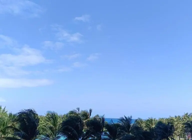 اتاق لوکس با چشمانداز دریا, The Western Seaview Cam Ranh Condotel
