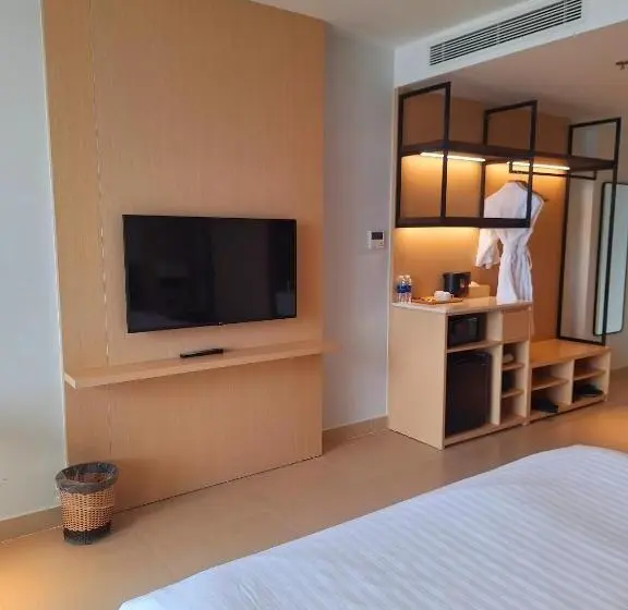 اتاق لوکس با چشمانداز دریا, The Western Seaview Cam Ranh Condotel