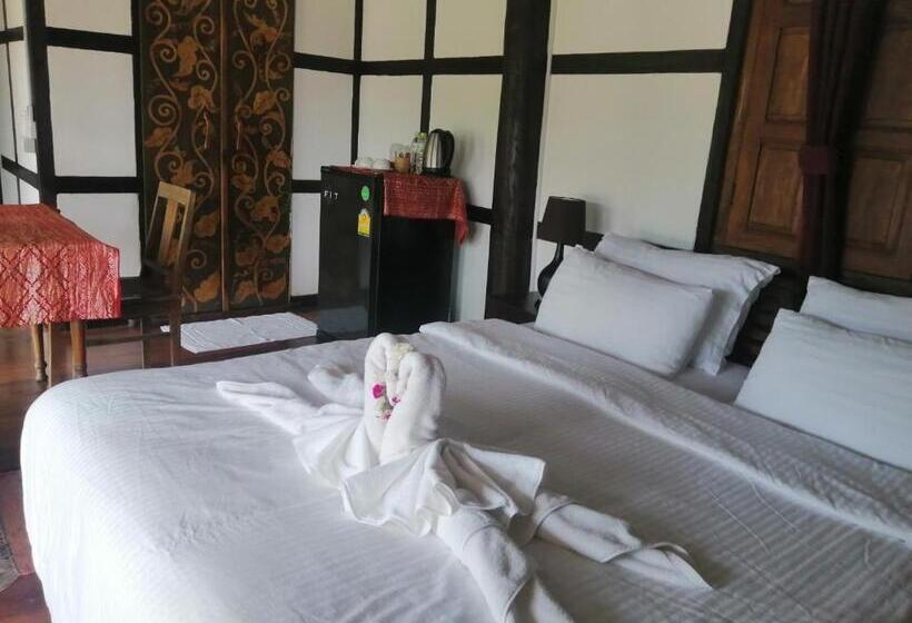 בקתה דלוקס, Chateau Orientale Resort