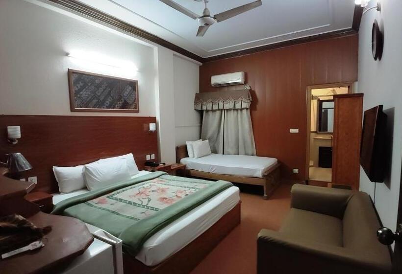 اتاق استاندارد سه نفره, Fiesta Inn Hotel & Resorts Multan