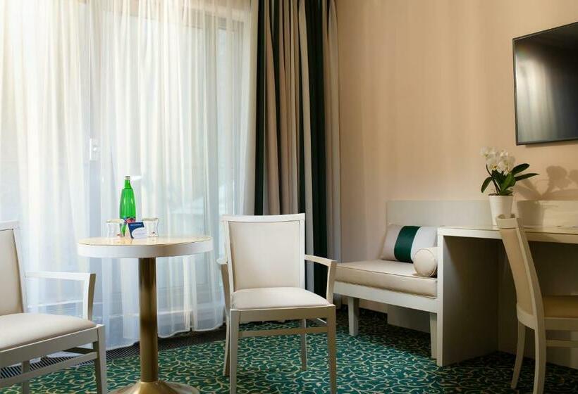 غرفة سوبيريور, Grandhotel Nabokov