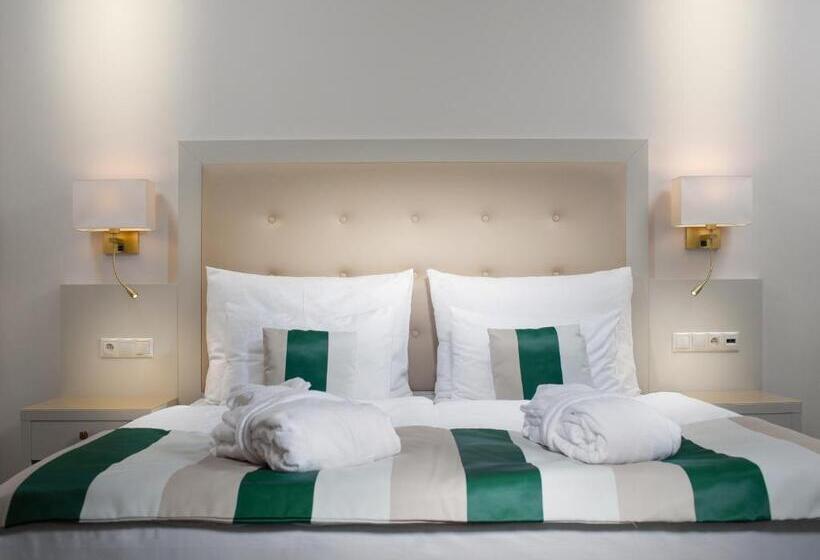 غرفة قياسية, Grandhotel Nabokov