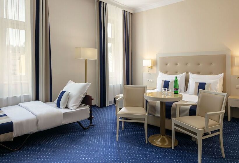 غرفة سوبيريور, Grandhotel Nabokov