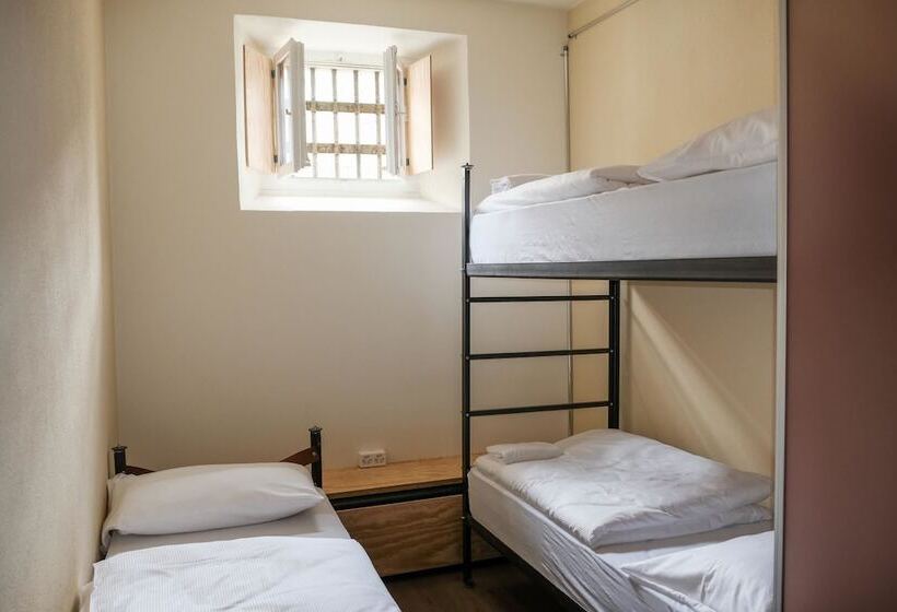 스탠다드 트리플 룸, Barabas Luzern