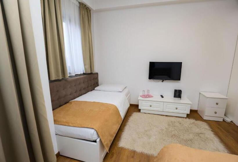 חדר דלוקס, Bujtina Oxhaku