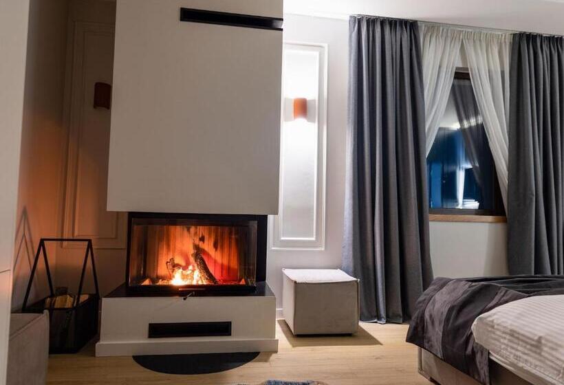 סוויטה עם נוף לעיר, Bujtina Oxhaku