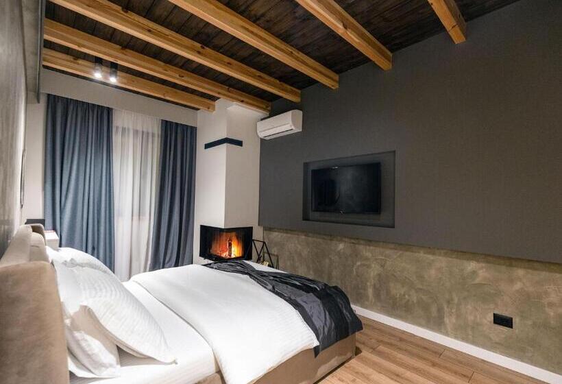 סוויטה דלוקס, Bujtina Oxhaku