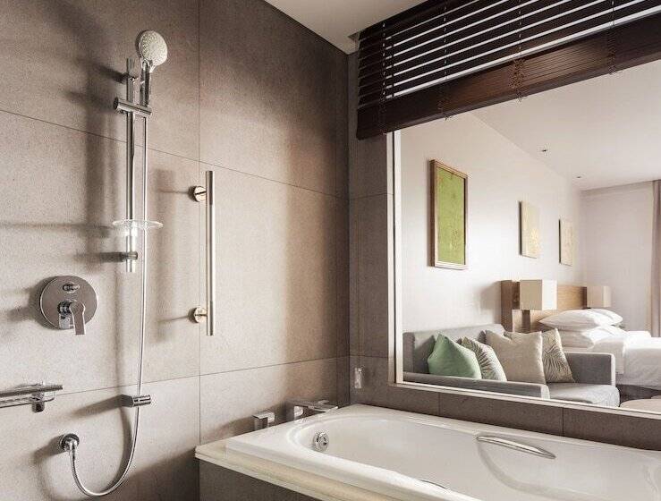 Номер Стандарт, Emion Phnom Penh