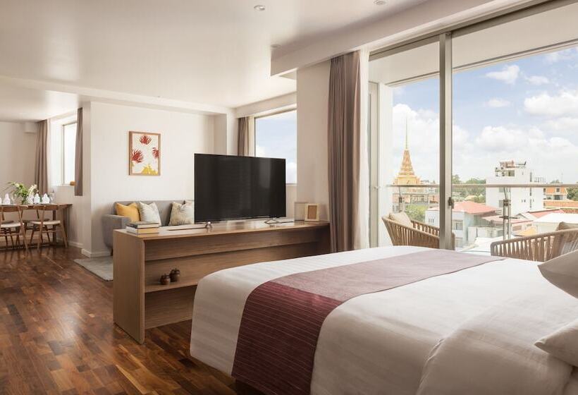 جناح جونيور, Emion Phnom Penh