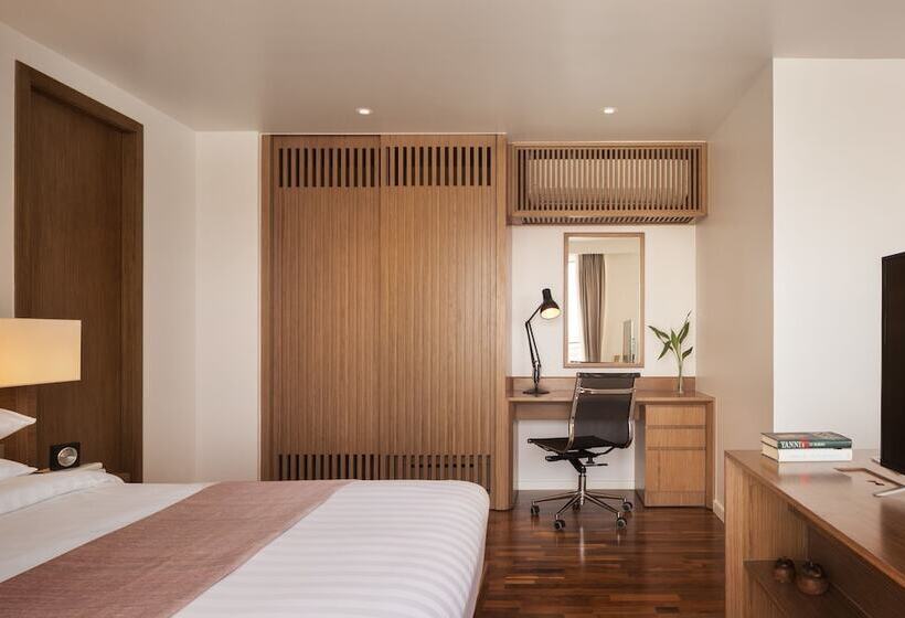 جناح جونيور, Emion Phnom Penh