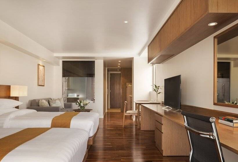 غرفة قياسية ثلاثية, Emion Phnom Penh