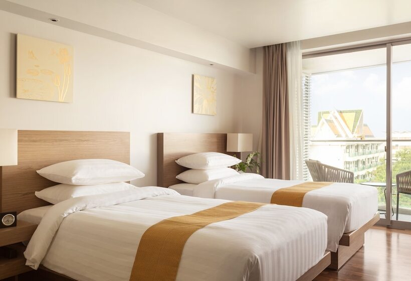 Номер Стандарт Трехместный, Emion Phnom Penh
