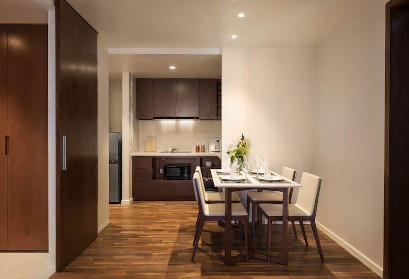 جناح ملكى, Emion Phnom Penh