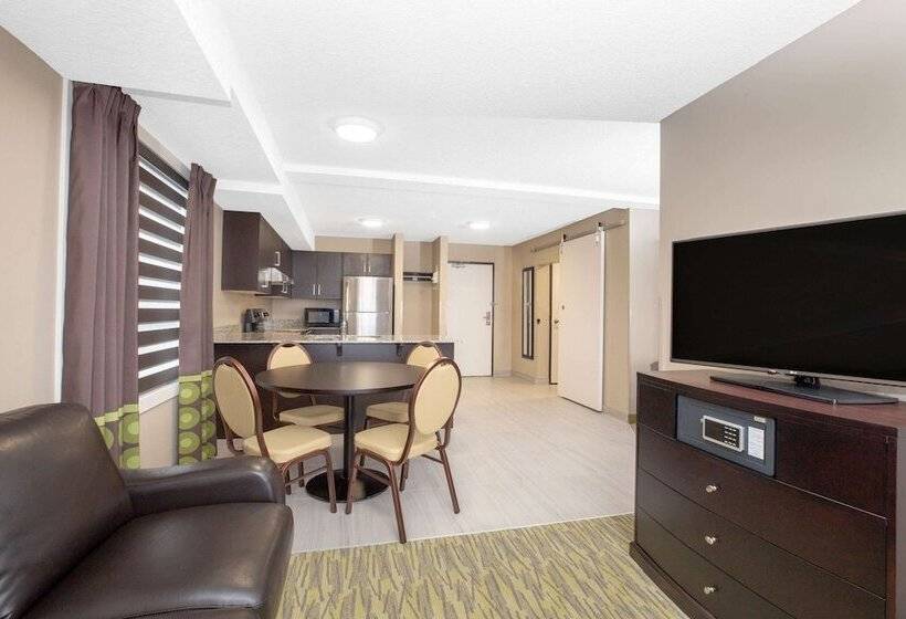 اتاق لوکس, Super 8 By Wyndham Canmore