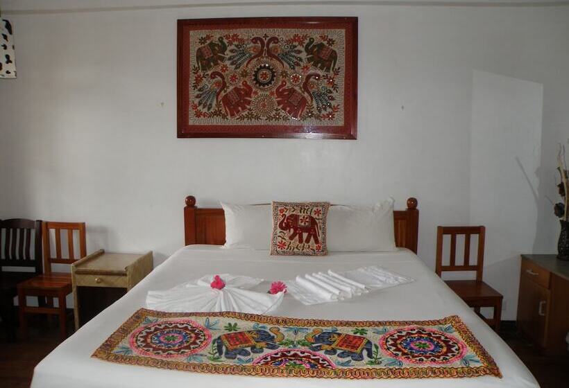 اتاق خانوادگی, Tagimoucia House